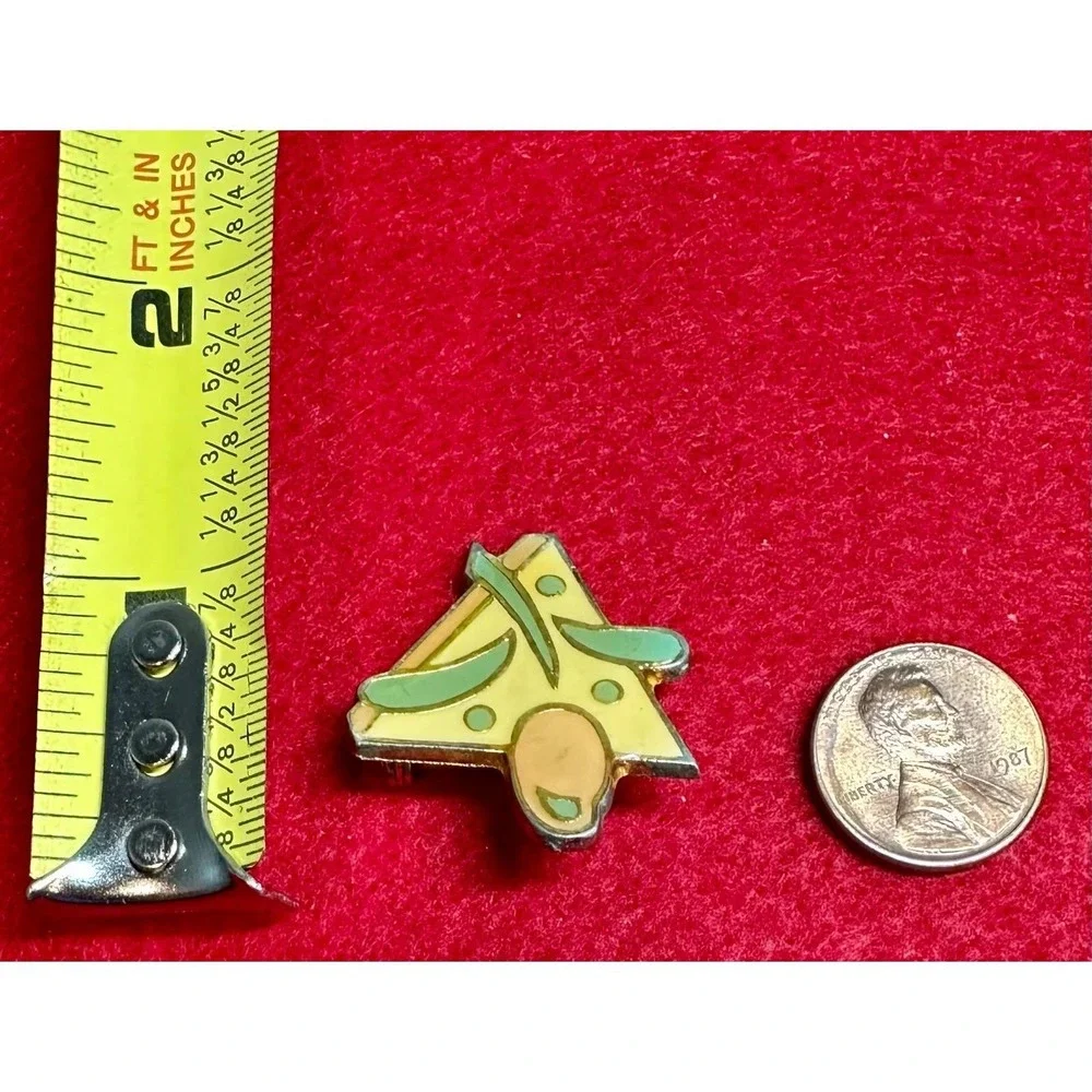 Brooch Pin Lot 5 Pieces Cats Fish Dog Shoe Mixed Vintage Style